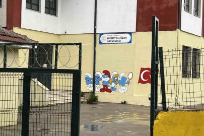 Kocaeli’de ortaokulda sınıfın sıvaları düştü: 3 öğrenci yaralandı