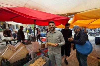 Köylü pazarı geleneği 81 yıldır yaşatılıyor