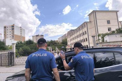 Kurtalan’da okullarda güvenlik alarmı: Polis ekipleri okulun önünden geçen araçlarda GBT sorgulaması yapıyor