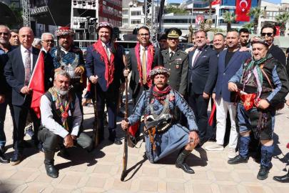 Kurtuluş coşkusu Menemen’i sardı