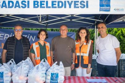 Kuşadası Belediyesi’nin beslenme çantası desteği bu yıl bin 400 çocuğa ulaşacak