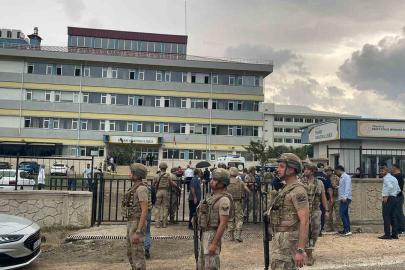 Lisede korku dolu anlar: Silahla vurulan öğretmen öldü