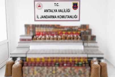 Manavgat’ta 36 bin makaron, 35 kilo kıyılmış tütün ele geçirildi