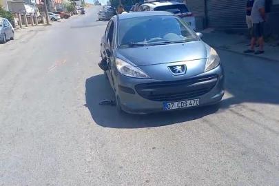 Manavgat’ta yolun karşı tarafına geçmeye çalışan yayaya otomobil çarptı