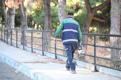 Manisa’nın tarihi ve doğal güzelliklerine uzanan yolda temizlik çalışması