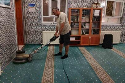 Marmara Adaları’nda camiler kış sezonuna hazırlanıyor