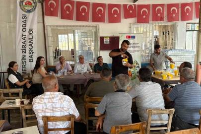 Mersin’de çiftçilere Akdeniz meyve sineğiyle mücadele eğitimi
