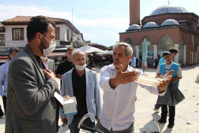 Merzifonluların toz ve çukurla imtihanı: Halka maske dağıtıldı