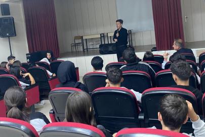 Mesleki eğitime yeni başlayan öğrenciler sektörle buluştu