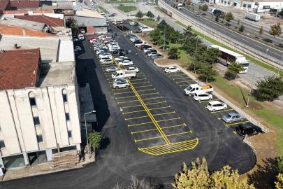 Mobilya sanayisine nefes aldıran otopark hizmete girdi