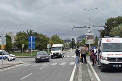 Motosiklet sürücüsü annesinin yanındaki çocuğa çarpıp kaçtı