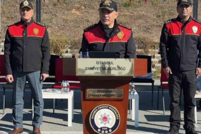 Motosikletli polis timlerinin eğitiminde son dersi İstanbul İl Emniyet Müdürü Selami Yıldız verdi