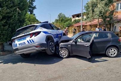 Nazilli’de polis aracı ile otomobil çarpıştı: 2 yaralı