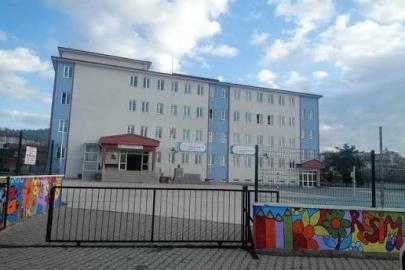 Öğrencilere iletişim dilinde nezaket ve saygı projesi: "Dilini Kirletme"