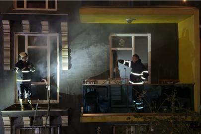 Öğrencilerin kaldığı evde yangın çıktı: 2 kişi dumanda etkilendi
