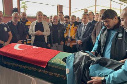 Organ nakli yolunda hayatını kaybeden hemşire gözyaşlarıyla uğurlandı