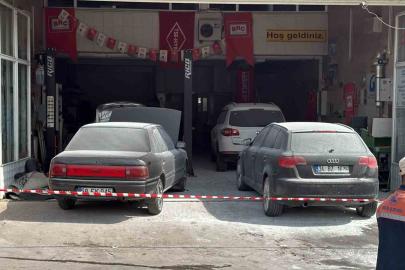 Otomobilde LPG dönüşümü sırasında meydana gelen patlamada 5 kişi yaralandı