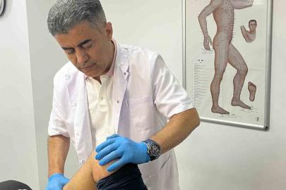 Prof. Dr. Koca: "Kalçadan bacağa vuran her ağrı bel fıtığına bağlı değildir"