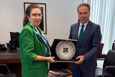 Rektör Akpolat’tan Frankfurt Başkonsolosu Akdevelioğlu’na ziyaret