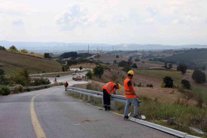 Sakarya’da çelik oto korkuluk montajına başlandı