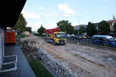 Sakarya’yı ikiye bölen rayların sökümünde yüzde 70 seviyesine ulaşıldı