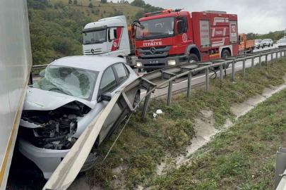 Samsun’da otomobil tırla çarpıştı: 2 yaralı