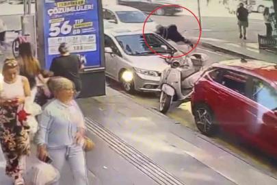 Samsun’da yaşlı kadın ile torununa otomobilin çarptığı anlar kamerada