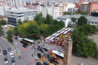 Siirt Belediyesinin filosuna 21 yeni araç katıldı