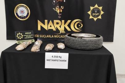 Şırnak’ta stepneye gizlenmiş 4 kilo metamfetamin ele geçirildi