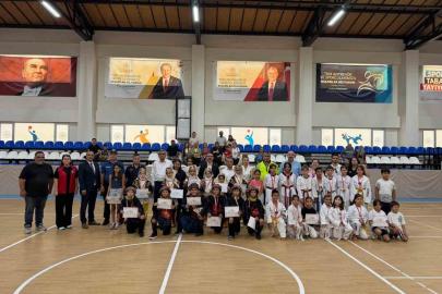 Sultanhisar’da GSB Spor Okulları ve Yaz Kulübü kapanış şenliği düzenlendi