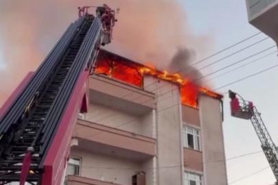 Teras katta çıkan yangın mahalleliyi sokağa döktü