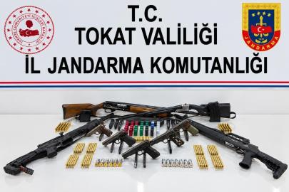 Tokat’ta ruhsatsız silah ve mühimmat ele geçirildi