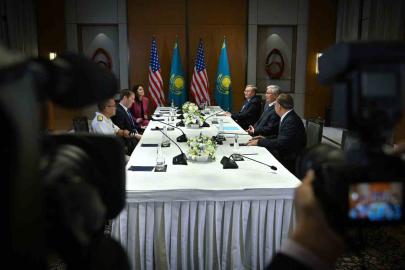 Tokayev, Trump’ın özel temsilcisi Gor ile görüştü
