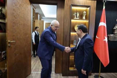 Vali Çiçek, GÖKTİM KartalAir Takımı Dünya Şampiyonlarını kabul etti