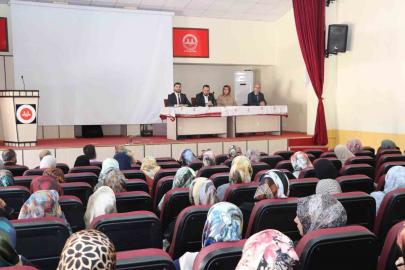 Vali Şimşek’ten din görevlilerine başarı belgesi