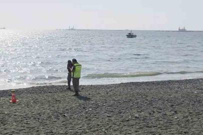 Vatandaşların Akdeniz’de ceset gördük ihbarı ekipleri harekete geçirdi