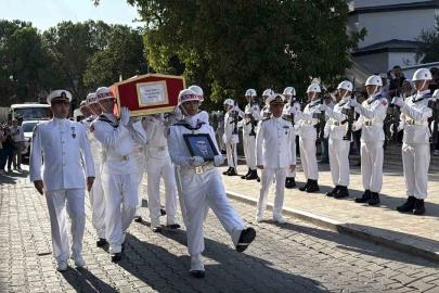 Yargıtay Onursal Daire Başkanı Tokat askeri törenle son yolculuğuna uğurlandı