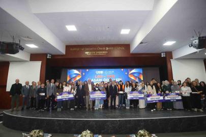 YKS ve LGS’de dereceye giren Canikli öğrencilere ödül