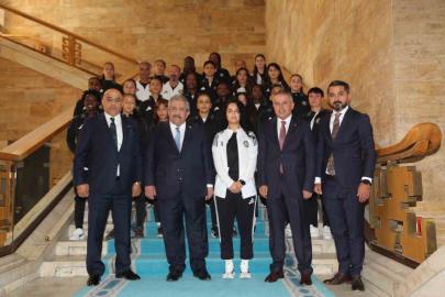 Yüksekova Spor Kulübü’nden MHP Genel Başkan Yardımcısı Yıldız’a ziyaret