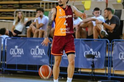 Zekeriya Yiğit Tekin: "Basketbol Şampiyonlar Ligi’nde finale kadar gidip şampiyon olmak istiyoruz"