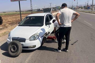 Zorlu geçen KPSS’nin ardından kullandığı otomobilin tekeri yerinden fırladı