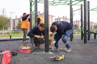 23 Nisan Parkı’nda bakım ve yenileme çalışmaları başladı