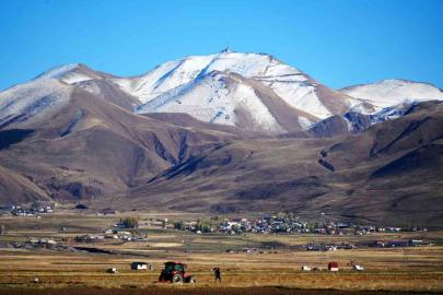 85 yıllık gerçek tozlu raflardan indi: İnönü ve Bakanlar Kurulu üyeleri imzaladı, İngilizler Erzurum Palandöken’de petrolün izini sürdü