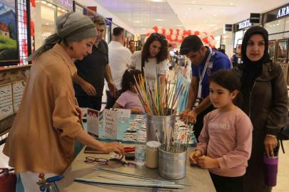 Adana’da cezaevindeki hükümlülerin eserleri sergilendi
