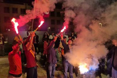 Adıyaman’da Galatasaray taraftarları derbi galibiyetini kutladı