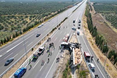 Akhisar’da 11 kişinin öldüğü kazada 2 sürücü tutuklandı