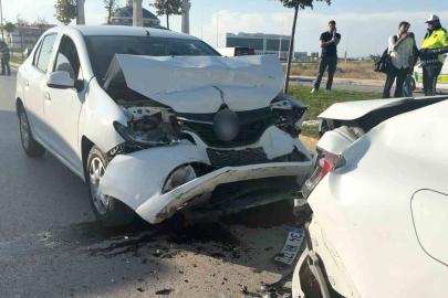 Aksaray’da 4 araçlı zincirleme trafik kazası