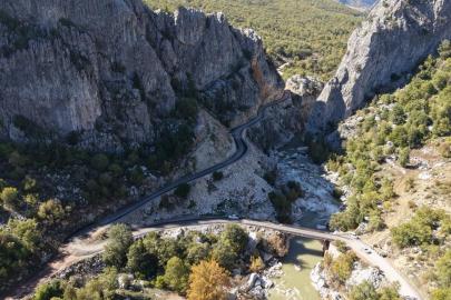Alanya Belediyesi’nden 5 mahalleye 32 kilometrelik asfalt yatırımı