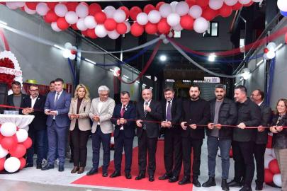 Altıeylül Belediyesi’nin araç bakım ve onarım tesisi hizmete açıldı