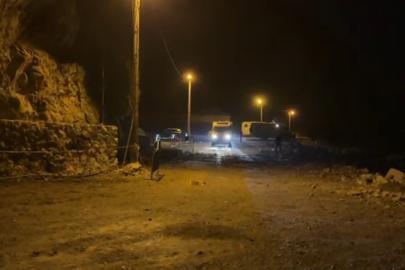 Amasra’da kaya parçaları karavanların bulunduğu alana düştü